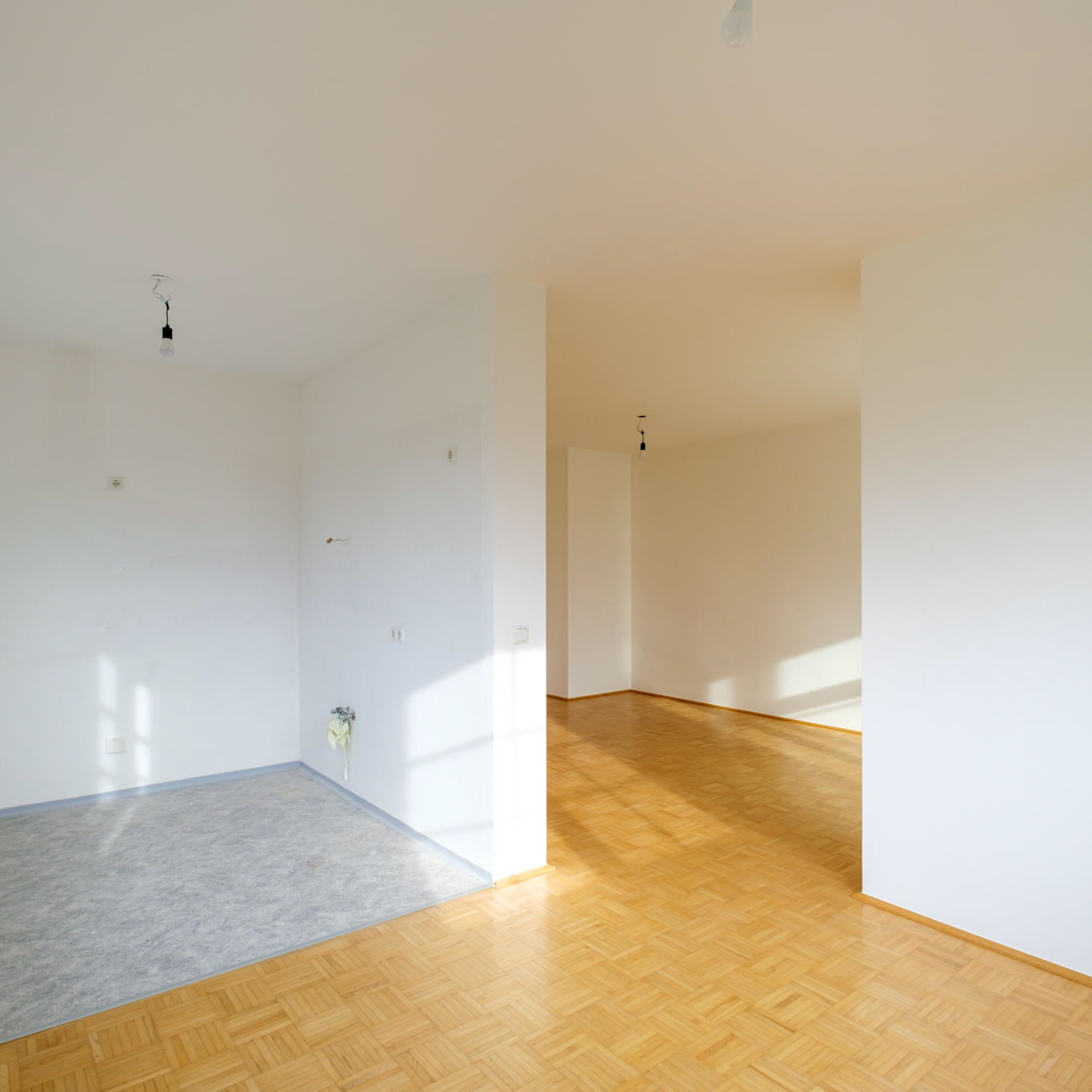 A Floor Lamp Or Table Lamp Can Brighten Your Room in a Way That a Ceiling Fixture Cannot