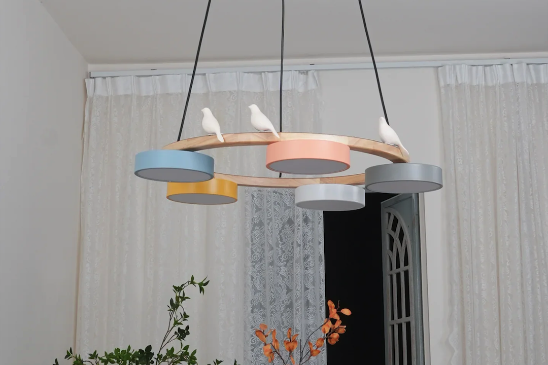 Nordic Wooden Bird Chandelier: A Creative Round Lighting Fixture Nordic Wooden Bird Chandelier: A Creative Round Lighting Fixture